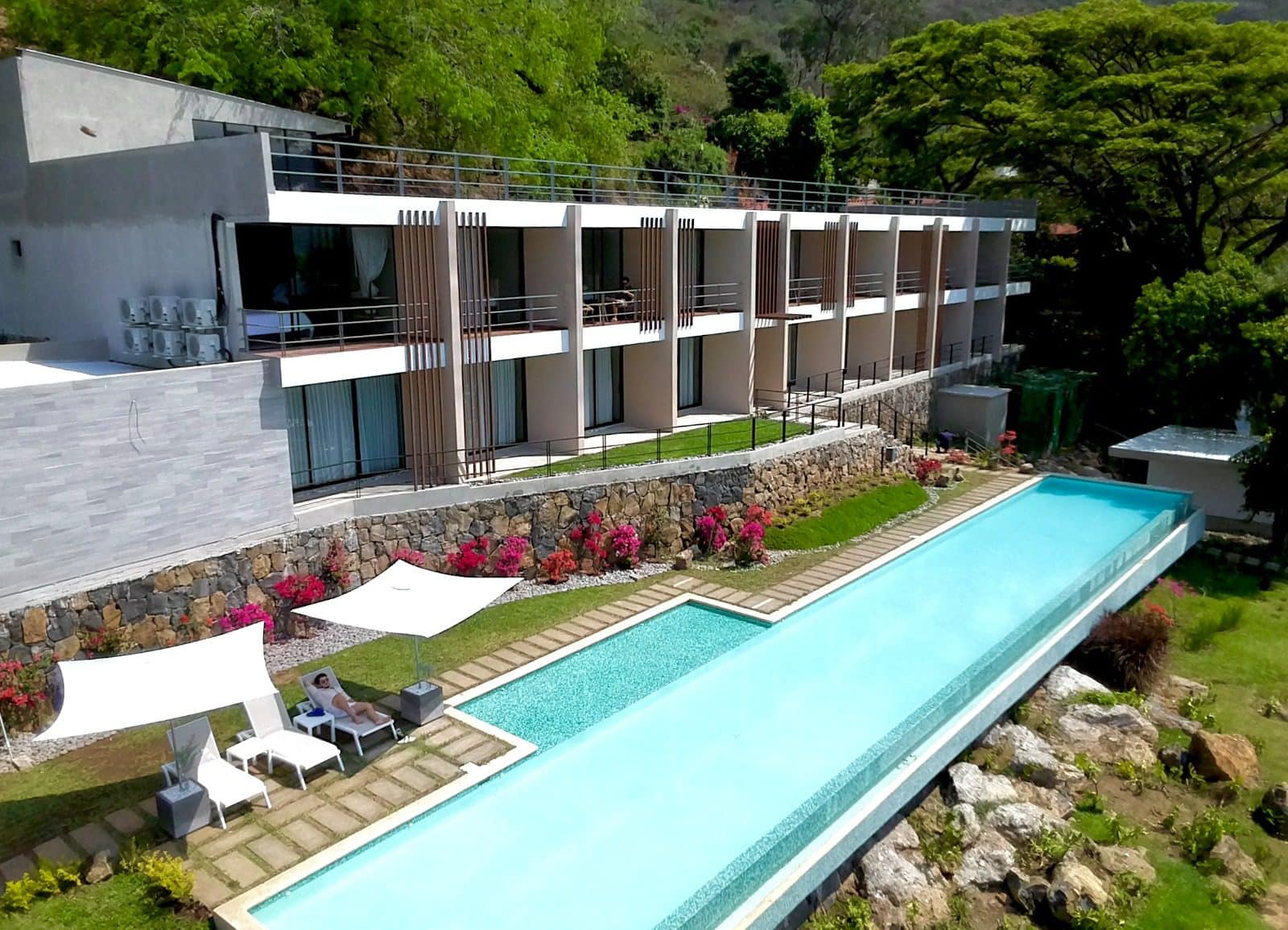 Hotel Cardedeu Lago de Coatepeque - imagen 2