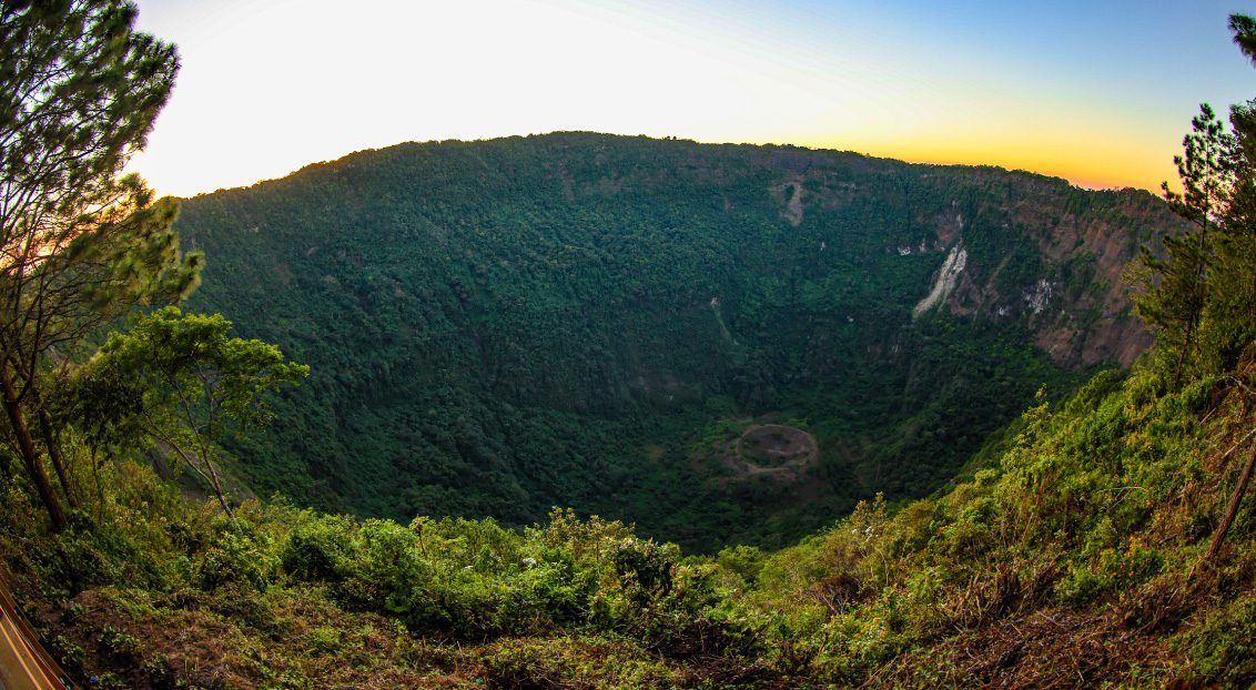 El Salvador Flash: Una Aventura Rápida y Fascinante